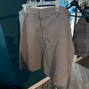 Reebok golf shorts size 52